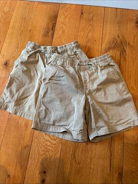 Gap khaki shorts